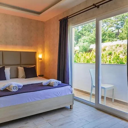 Sertil Deluxe & - Adult Only 4*